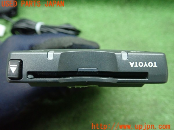 3UPJ=9230150503]ハイエースワゴン(KZH100G)純正 08686-00110 ETC車載器 中古_3