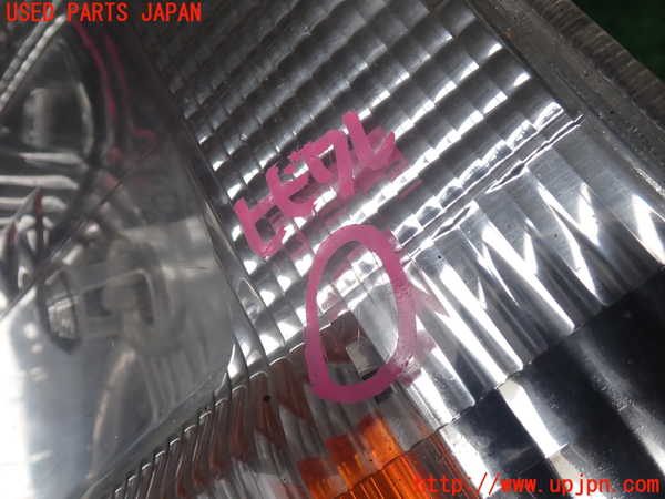 1UPJ-9230151152]ハイエースワゴン100系(KZH100G)左コーナーランプ 中古_2