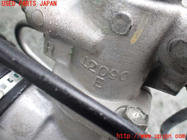 1UPJ-9230154235]ハイエースワゴン100系(KZH100G)パワステギアボックス 中古_4