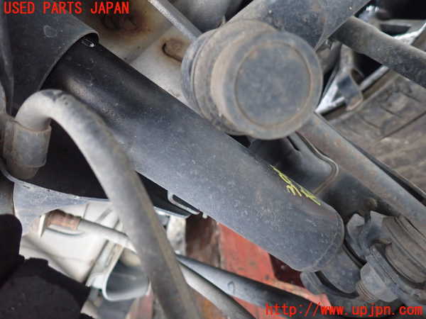 1UPJ-9230155060]ハイエースワゴン100系(KZH100G)右フロントショックアブソーバー 中古_3