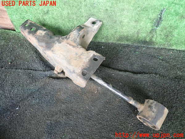 1UPJ-9230155146]ハイエースワゴン100系(KZH100G)右リアアッパーアーム1 中古_2