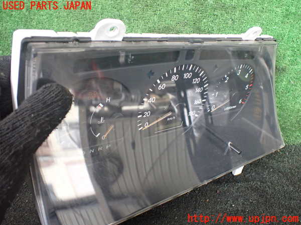1UPJ-9230156170]ハイエースワゴン100系(KZH100G)スピードメーター 中古_2