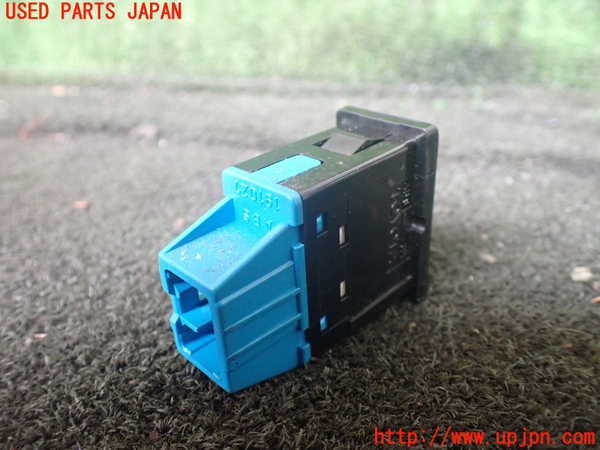 1UPJ-9230156307]ハイエースワゴン100系(KZH100G)スイッチ2(IDLEUP) 中古_2