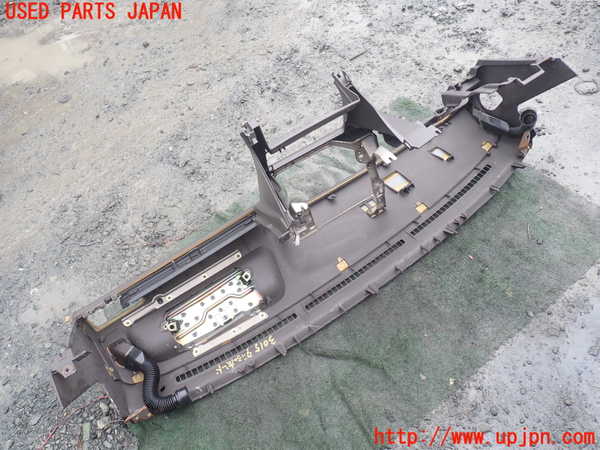 1UPJ-9230157505]ハイエースワゴン100系(KZH100G)ダッシュボード 中古_4