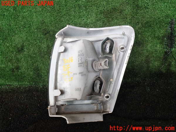 1UPJ-9230161150]ハイラックスサーフ N130系 4ドア(KZN130W)右コーナーランプ 中古_3