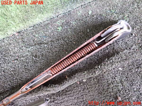 1UPJ-9230161661]ハイラックスサーフ N130系 4ドア(KZN130W)リアワイパーアーム1 ジャンク_4
