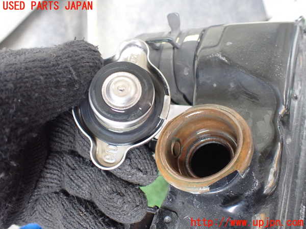 1UPJ-9230162321]ハイラックスサーフ N130系 4ドア(KZN130W)ラジエーター1 中古_3