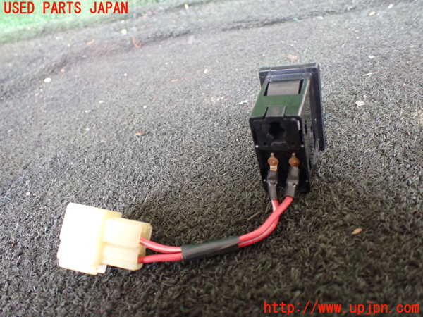 1UPJ-9230166295]ハイラックスサーフ N130系 4ドア(KZN130W)フォグスイッチ 中古_2