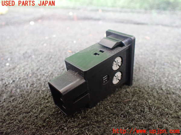 1UPJ-9230166300]ハイラックスサーフ N130系 4ドア(KZN130W)デフォッガースイッチ 中古_2
