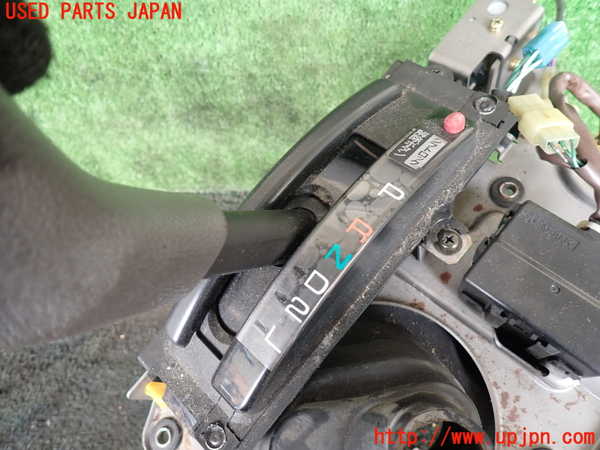 1UPJ-9230167555]ハイラックスサーフ N130系 4ドア(KZN130W)ATシフトレバー 中古_2
