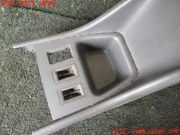 1UPJ-9230167540]ハイラックスサーフ N130系 4ドア(KZN130W)センターコンソール 中古_2
