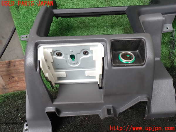 1UPJ-9230167549]ハイラックスサーフ N130系 4ドア(KZN130W)コンソール 中古_2