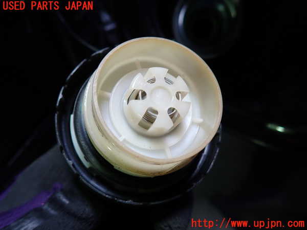 1UPJ-9230171690]エスティマ(ACR50W)フューエルリッド 中古_3