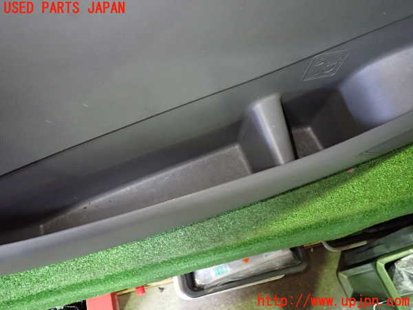 1UPJ-9230171264]エスティマ(ACR50W)左前ドア内張り 中古_3