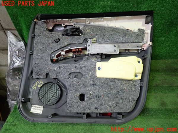 1UPJ-9230171264]エスティマ(ACR50W)左前ドア内張り 中古_4