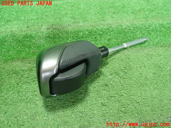 1UPJ-9230187570]スバル・XV(GT7)シフトノブ 中古_2