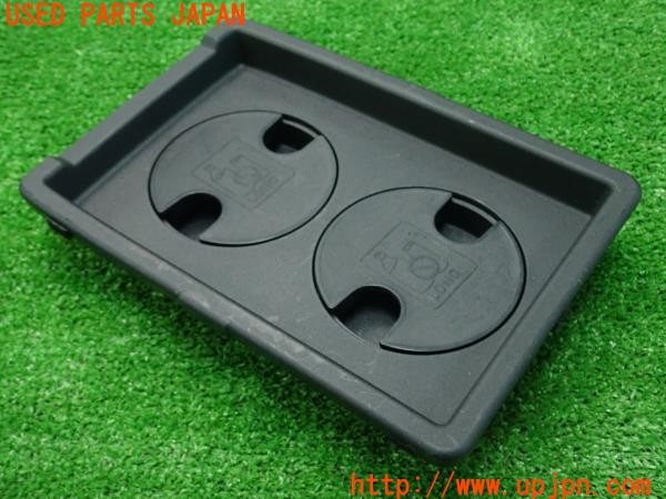 3UPJ=9230190653]ハリアー ハイブリッド(AXUH80)純正 58825-48050 58856-48030 センターコンソールトレイ 中古_4