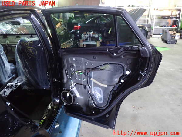 1UPJ-9230191290]ハリアー ハイブリッド(AXUH80)右後ドア M2V3 中古_5