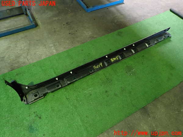 1UPJ-9230191392]ハリアー ハイブリッド(AXUH80)左サイドステップ 中古_3