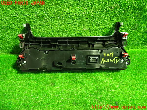 1UPJ-9230196066]ハリアー ハイブリッド(AXUH80)エアコンスイッチ1 中古_2