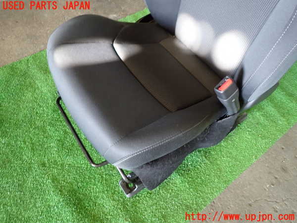 1UPJ-9230197035]ハリアー ハイブリッド(AXUH80)運転席シート 中古_3