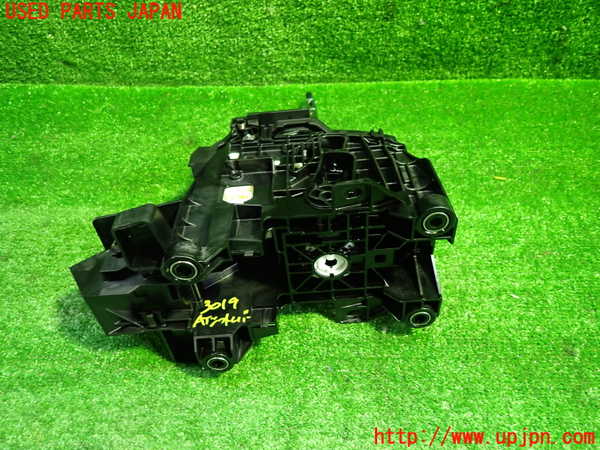 1UPJ-9230197555]ハリアー ハイブリッド(AXUH80)ATシフトレバー 中古_3