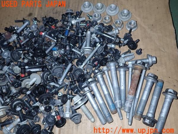 3UPJ=9230200720]ボルボ XC60(DB4204TXC)ネジ・ナット・ステー類 セット ジャンク_2