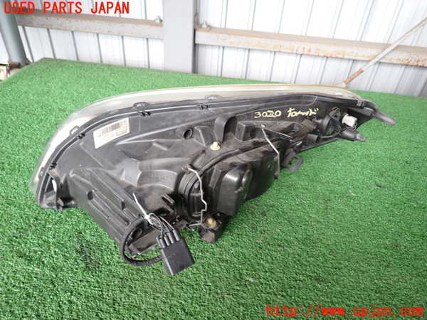 2UPJ-9230201130]ボルボ・XC60(DB4204TXC)右ヘッドライト HID 中古_4