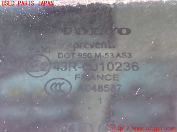 2UPJ-9230201380]ボルボ・XC60(DB4204TXC)右クォーターガラス (43R-0010236) 中古_3