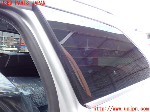 2UPJ-9230201382]ボルボ・XC60(DB4204TXC)左クォーターガラス (43R-0010236) 中古_3
