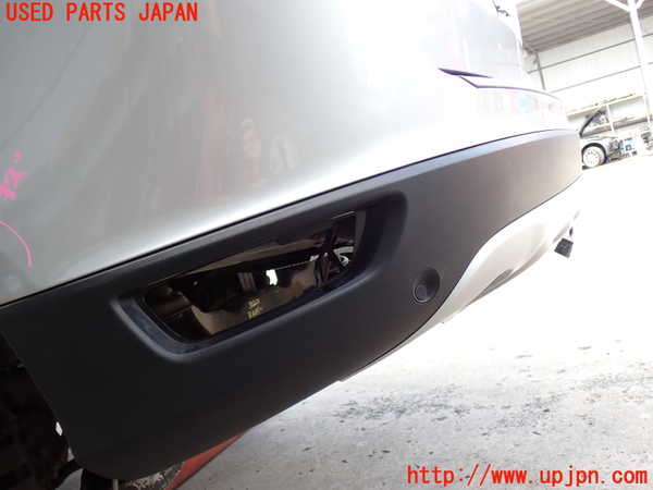 2UPJ-9230201610]ボルボ・XC60(DB4204TXC)リアバンパー 中古_5