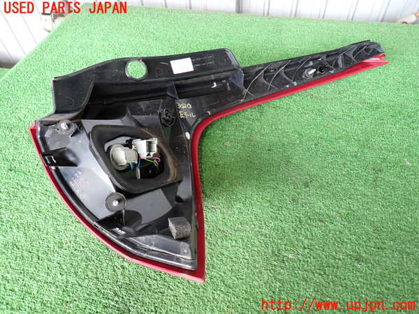 2UPJ-9230201536]ボルボ・XC60(DB4204TXC)左テールランプ 中古_4