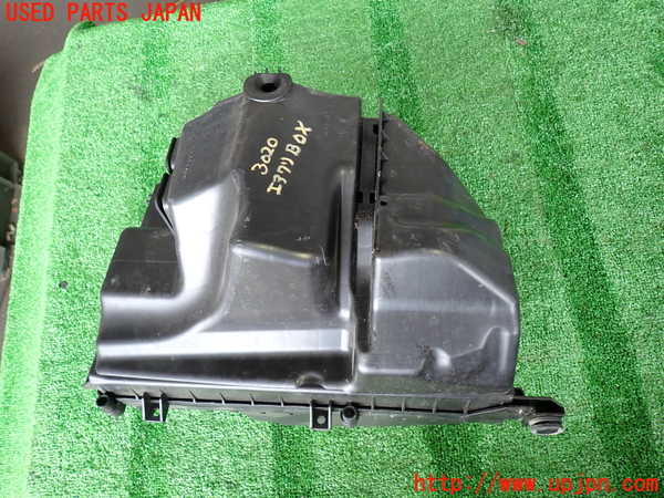 2UPJ-9230202560]ボルボ・XC60(DB4204TXC)エアクリーナーボックス 中古_3