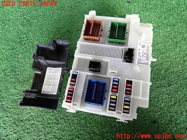 2UPJ-9230206741]ボルボ・XC60(DB4204TXC)ヒューズボックス1 中古_2