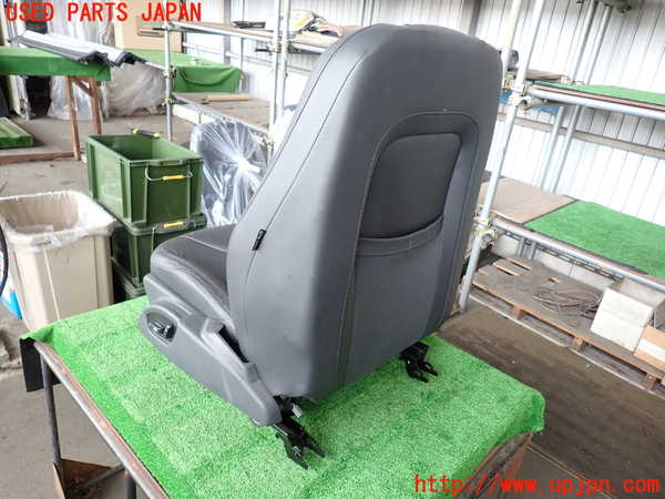 2UPJ-9230207065]ボルボ・XC60(DB4204TXC)助手席シート 中古_4