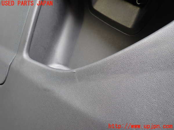 2UPJ-9230201294]ボルボ・XC60(DB4204TXC)右後ドア内張り 中古_2