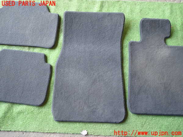 1UPJ-9230217800]BMW 118i F20(1R15)フロアマット 中古_3