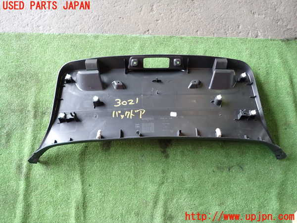 1UPJ-9230211578]BMW 118i F20(1R15)バックドア内張り 中古_5