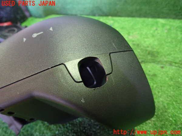 1UPJ-9230217905]BMW 118i F20(1R15)コラムカバー 中古_4