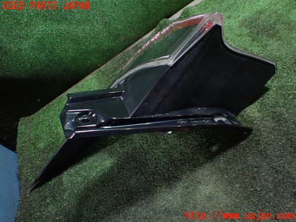 1UPJ-9230231530]エスティマ(ACR50W)右テールランプ 中古_3
