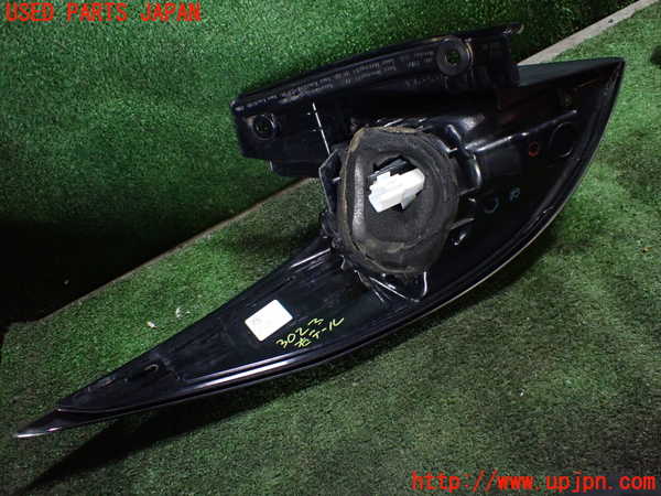 1UPJ-9230231530]エスティマ(ACR50W)右テールランプ 中古_4