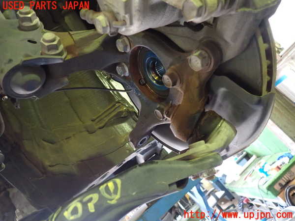 1UPJ-9230234295]エスティマ(ACR50W)左フロントナックルハブ 中古_2
