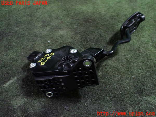 1UPJ-9230236381]エスティマ(ACR50W)センサー1 (アクセルペダル) 中古_2