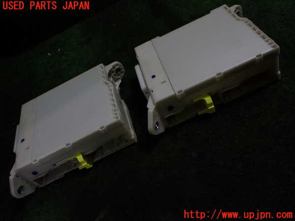 1UPJ-9230236741]エスティマ(ACR50W)ヒューズボックス1 中古_3