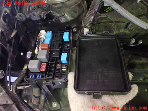 1UPJ-9230236742]エスティマ(ACR50W)ヒューズボックス2 中古_2
