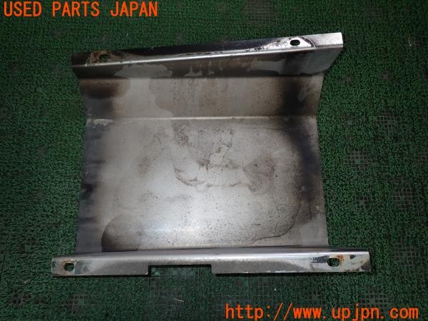 3UPJ=9230240002]ジムニーシエラ(JB32W 2型)社外 リアアンダーガード タンクガード 中古_4