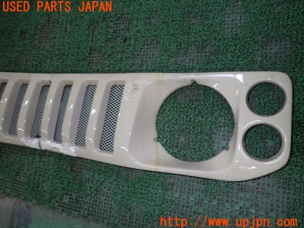 3UPJ=9230240047]ジムニーシエラ(JB32W 2型)社外 フロントグリル 中古_3