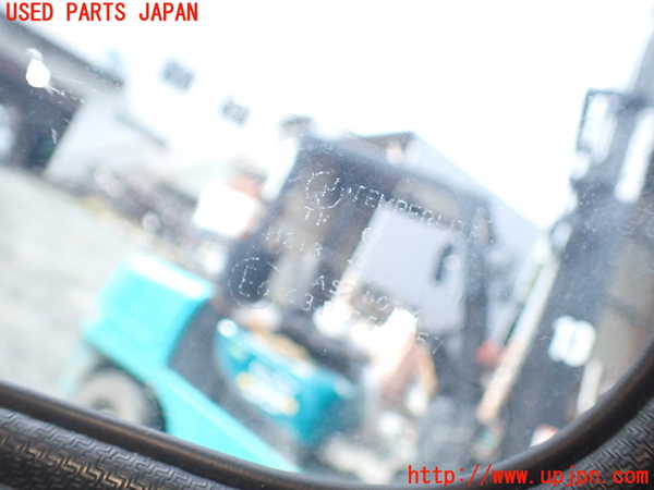 1UPJ-9230241380]ジムニー シエラ(JB32W)右クォーターガラス 中古_3