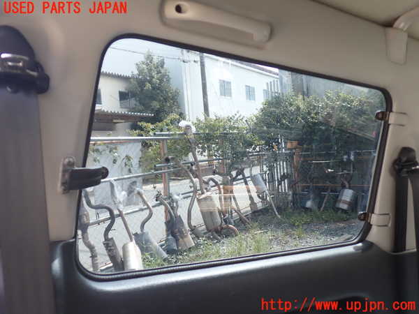 1UPJ-9230241382]ジムニー シエラ(JB32W)左クォーターガラス 中古 ASAHI M213 43R-000357_2