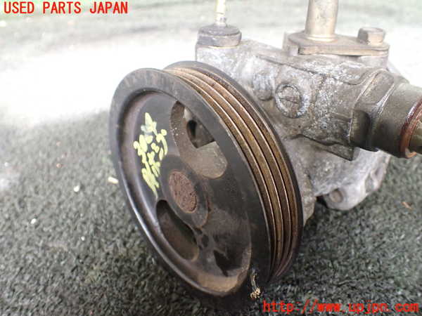 1UPJ-9230244250]ジムニー シエラ(JB32W)パワステポンプ 中古_3